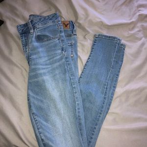 AE Light wash high rise jeans